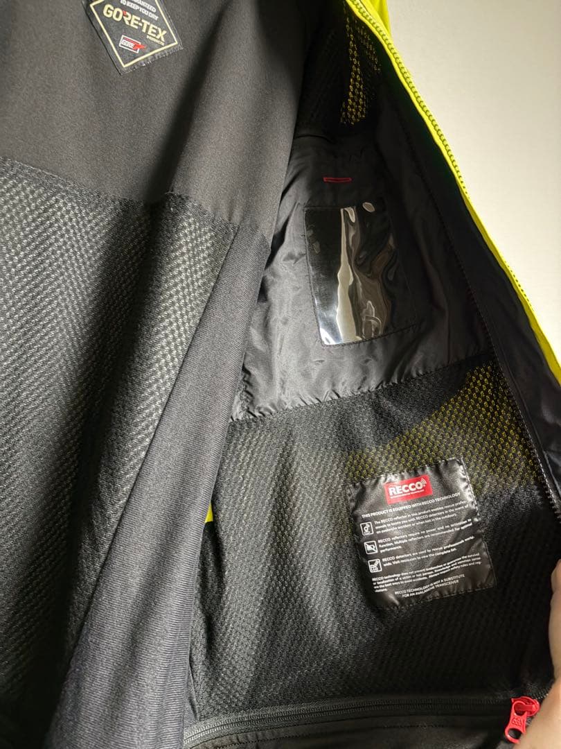 686 スノーボード　ジャケット ゴアテックス　GORE-TEX