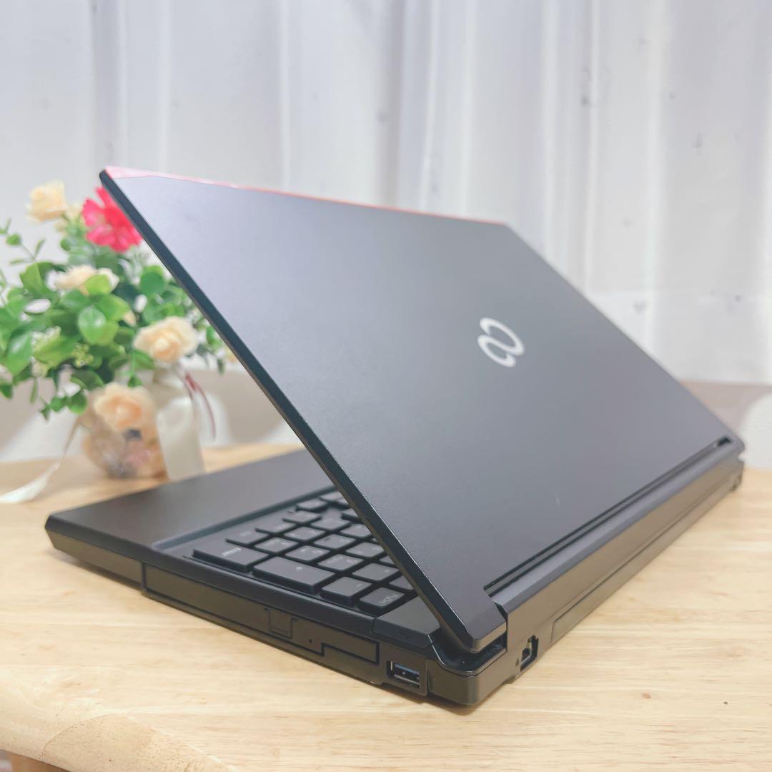 美品、メモリ8G高速SSD、Win11、オフィス2021、イラレ、バッテリーok