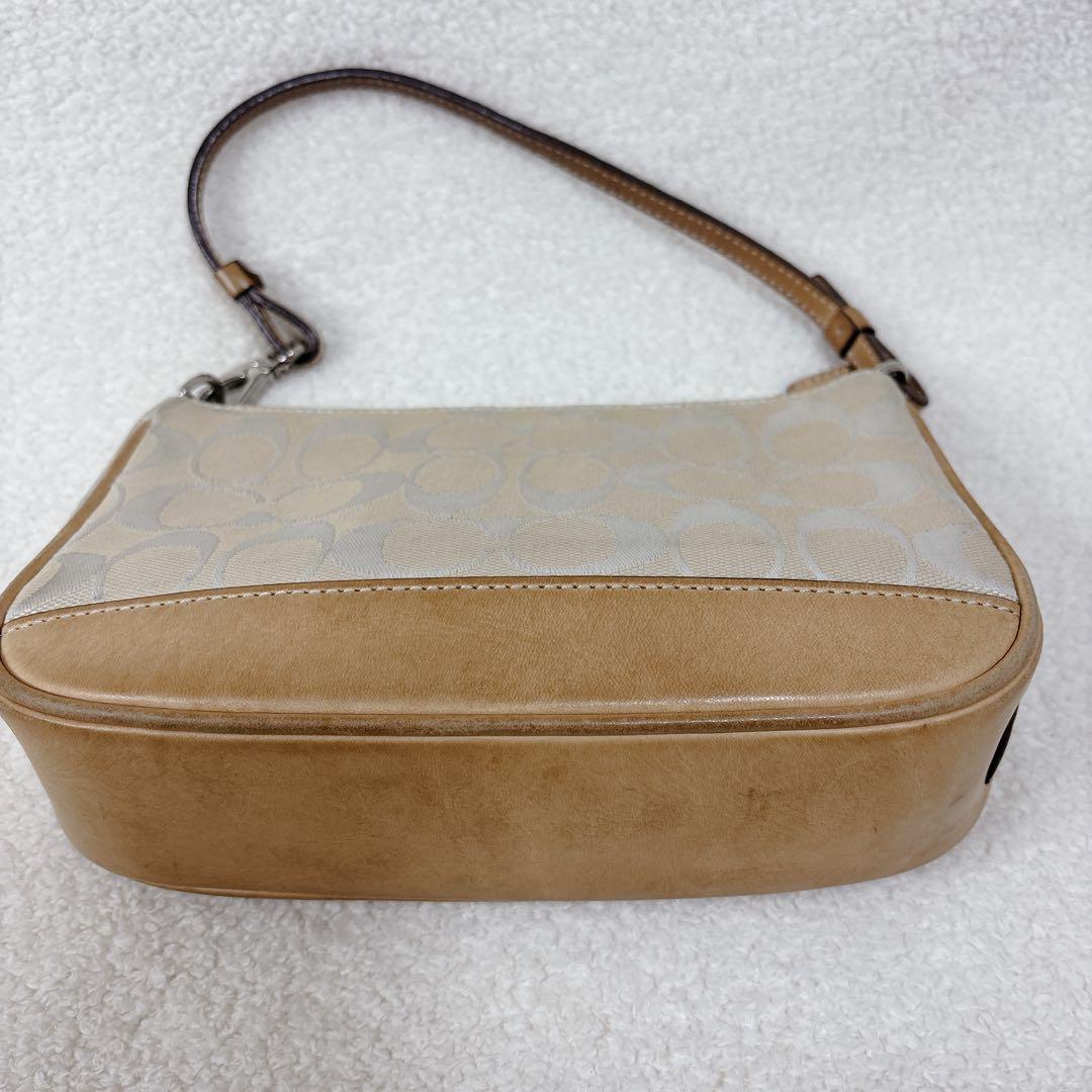 【良品】COACH アクセサリーポーチ シグネチャー　ベージュ