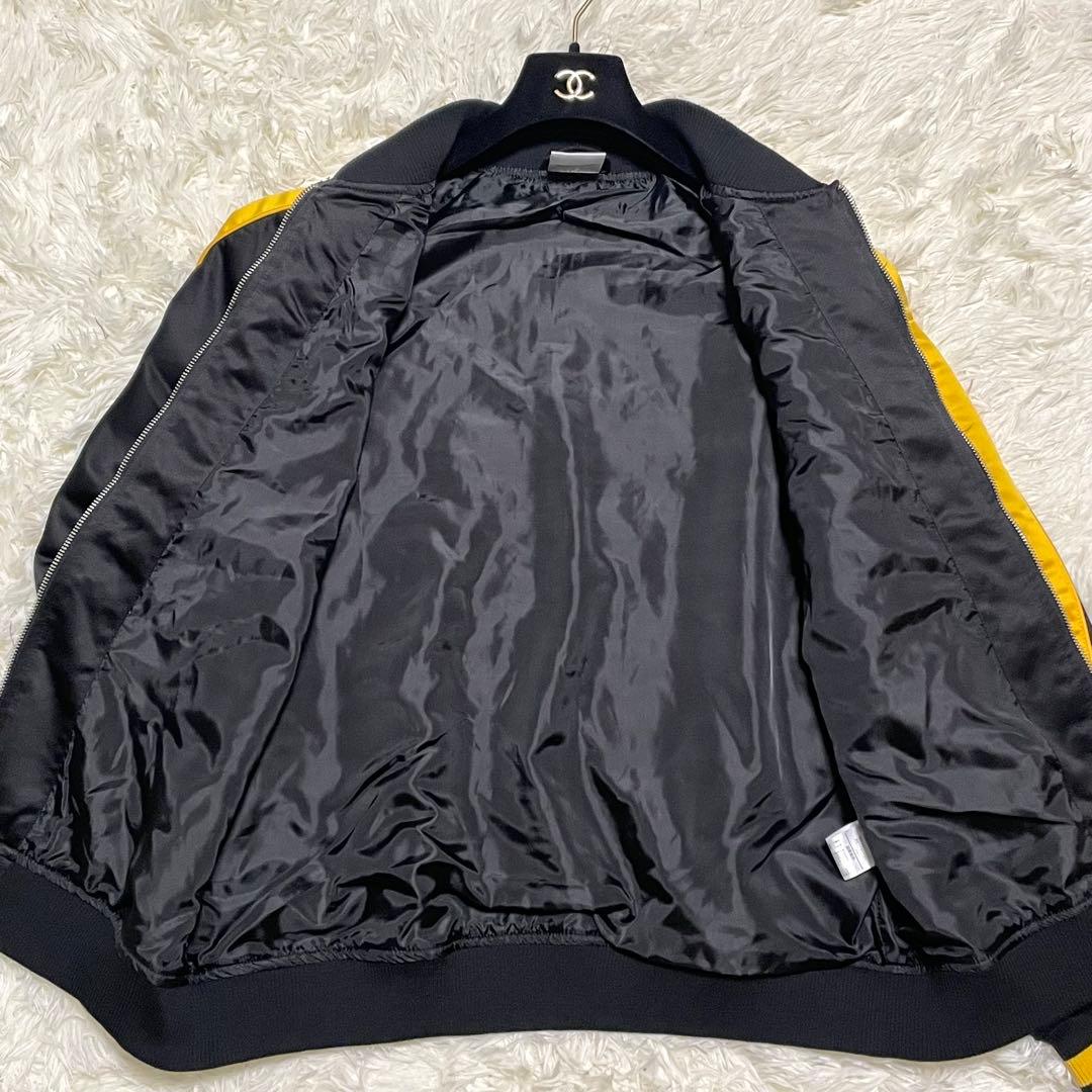 極美品 ワンピース スカジャン トラファルガー•ロー 刺繍 サイドライン 黒 黄