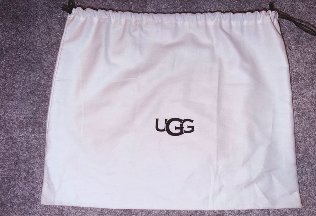 （正規品）UGG Dannie II ミニバックパック チェスナット