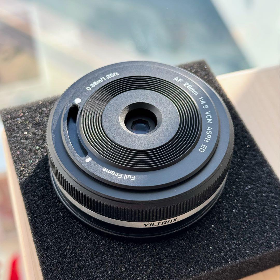[美品] VILTROX AF28mm F4.5 FE 超薄型レンズ Eマウント