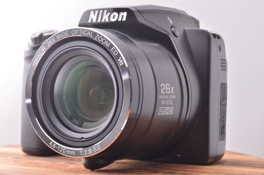 ニコン【簡単スマホ転送OK】Nikon　初心者カメラ　ネオ一眼レフ　P100