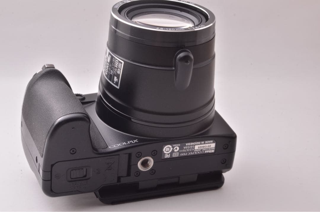 ニコン【簡単スマホ転送OK】Nikon　初心者カメラ　ネオ一眼レフ　P100