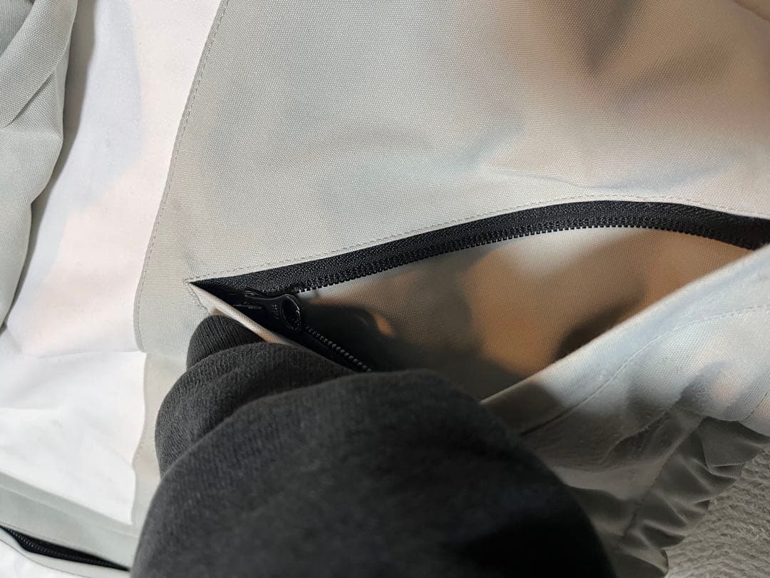 ANTHEM グレー ホワイト アウター