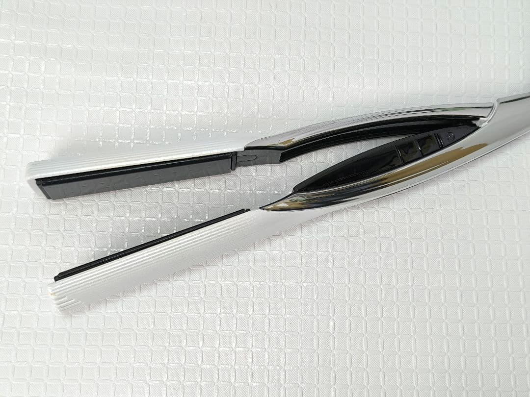 23年製 正規品　ReFaリファ ビューテック ストレートアイロン　2