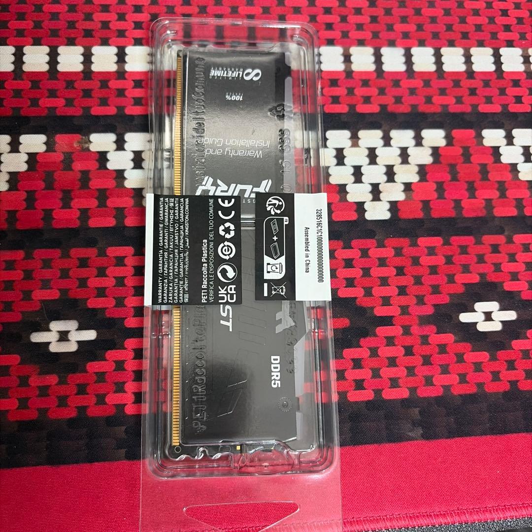 Kingston FURY RGB DDR5 6000MT/s 16GBx1枚