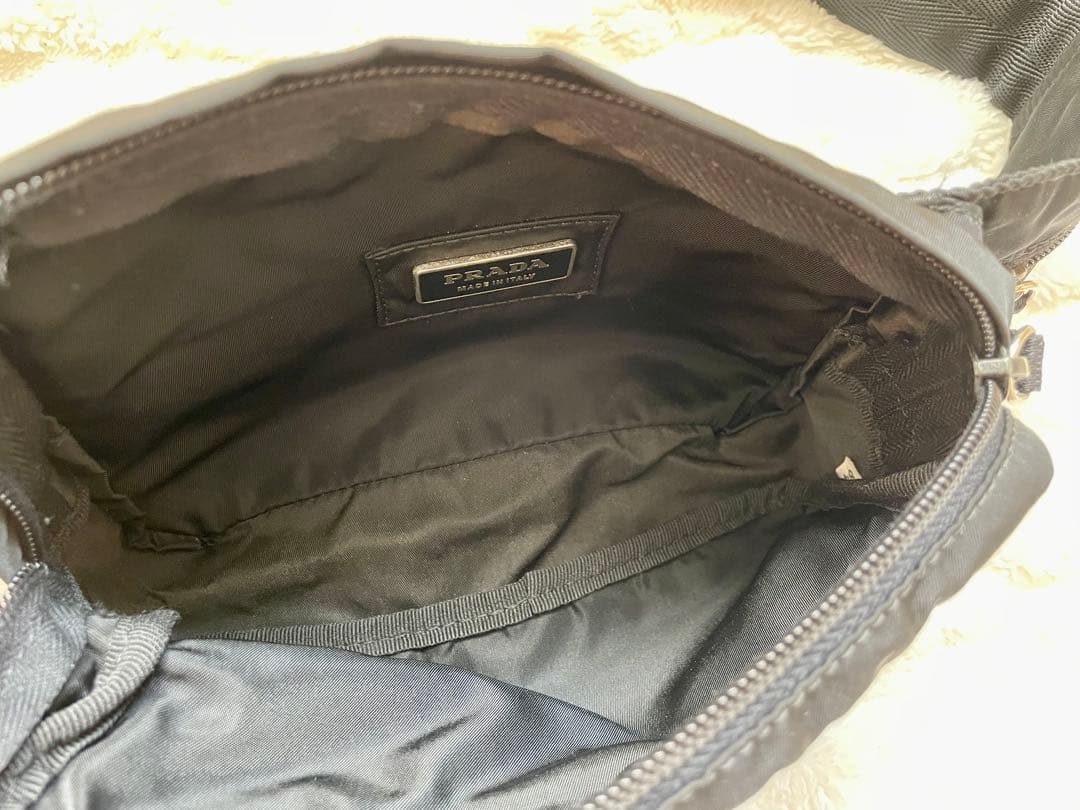 【美品】PRADAプラダ ボディバッグ ウエストポーチ 三角ロゴ ナイロン 黒