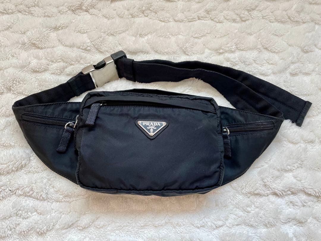 【美品】PRADAプラダ ボディバッグ ウエストポーチ 三角ロゴ ナイロン 黒