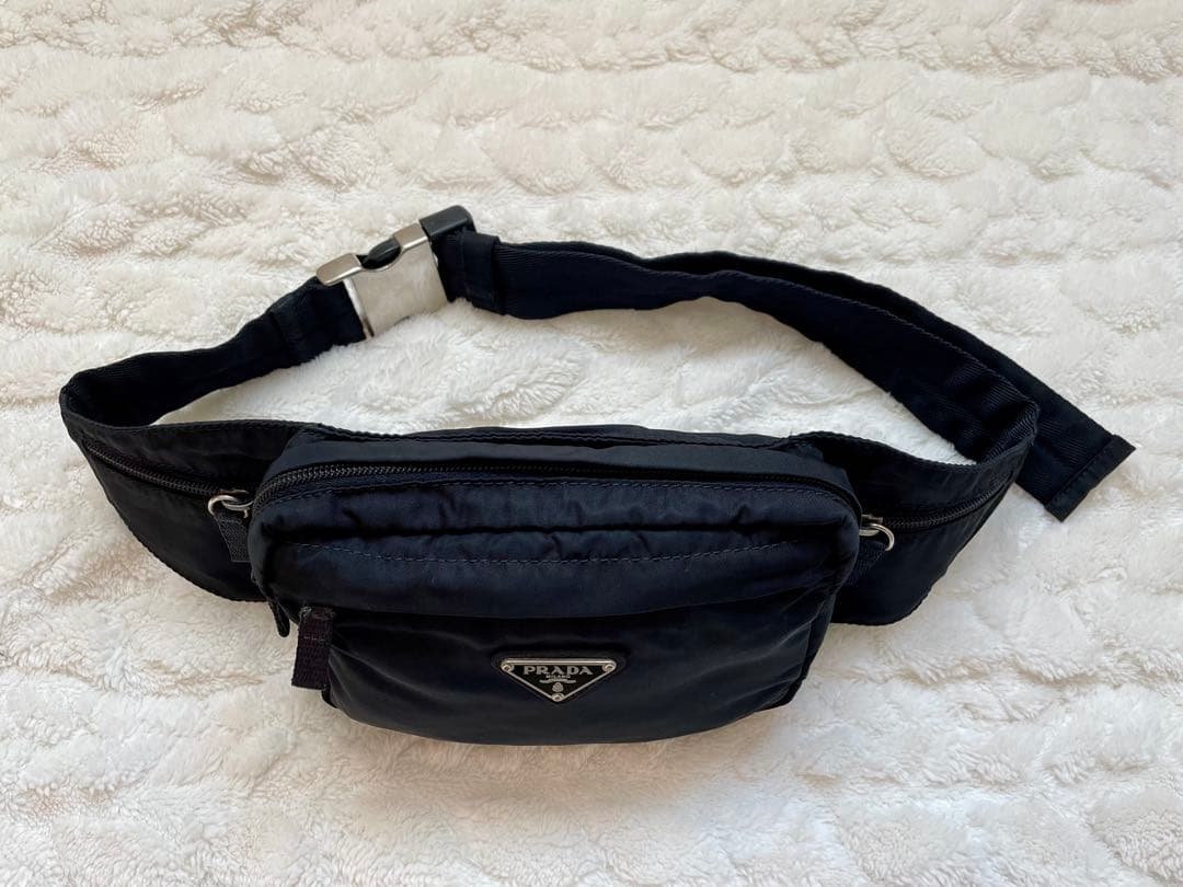 【美品】PRADAプラダ ボディバッグ ウエストポーチ 三角ロゴ ナイロン 黒
