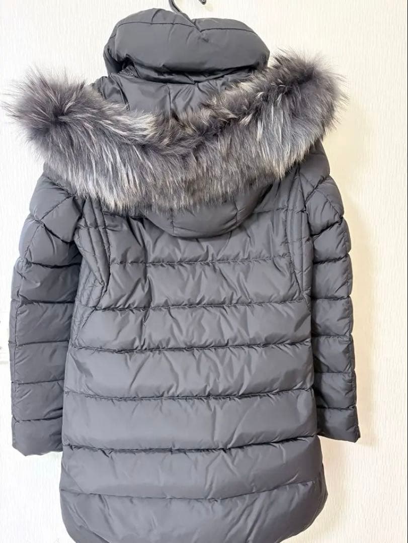 ⭐︎美品⭐︎タトラス　ファー付きグレー ダウンジャケット