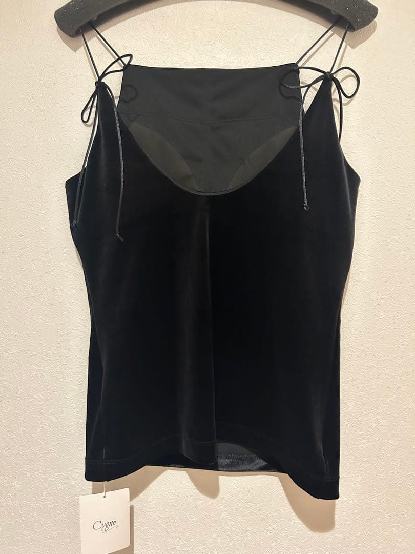 新品cygne ベロアキャミソール Maw ブラック　サイズ０shucoさん愛用