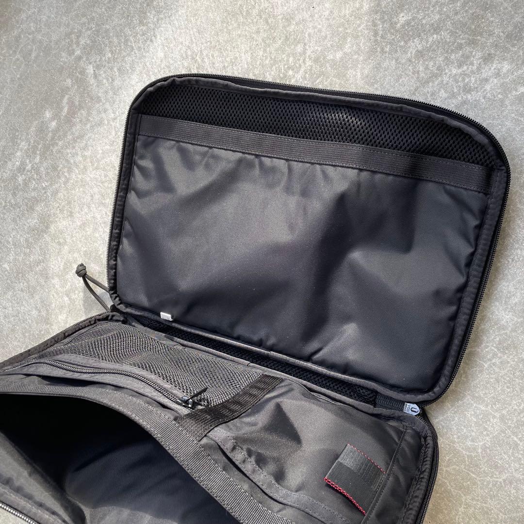 ノートPCケース BRIEFING PC CASE TALL 13 MW BLACK