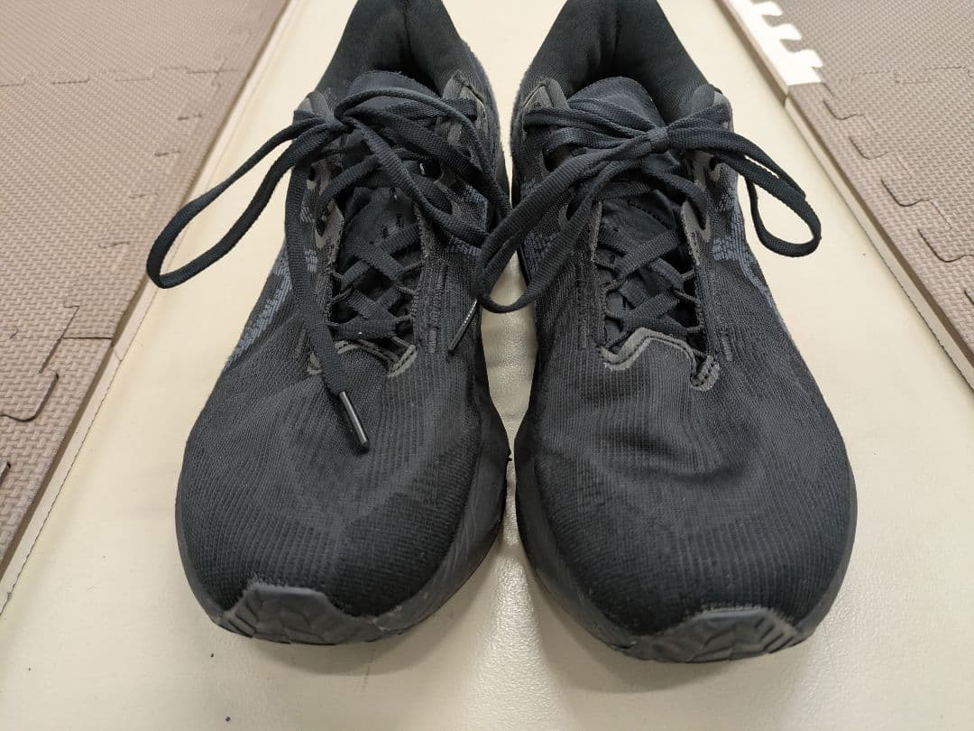 【希少サイズセール‼️】アシックス ノヴァブラスト5　27.0cm