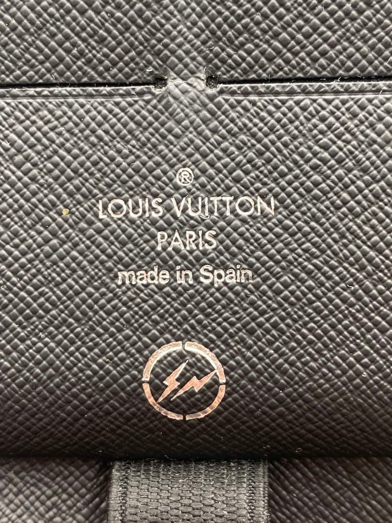 【限定品】ルイヴィトン モノグラム エクリプス フラグメント デザイン 長財布