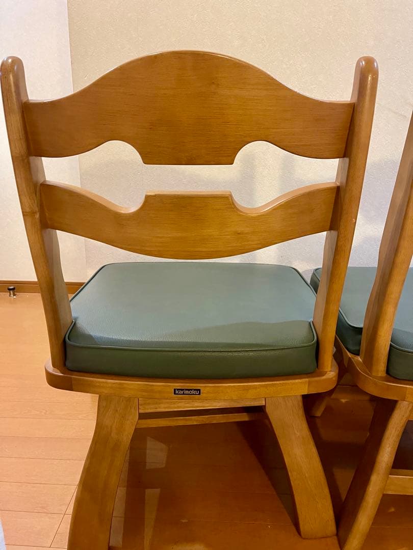 カリモク RUSTIC（ルスティック）シリーズ 回転式ダイニングチェア 2脚