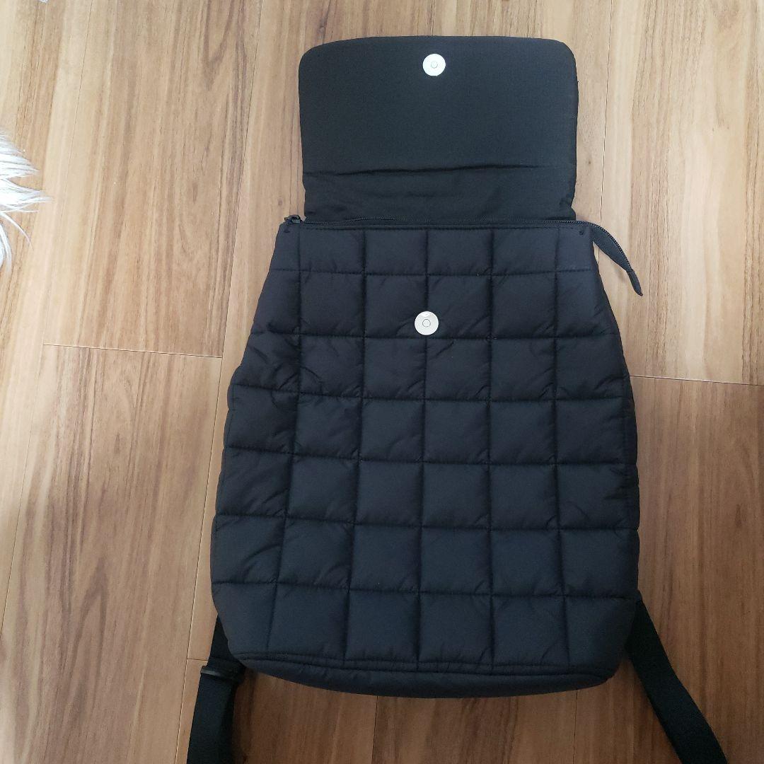 UGG キルティングリュック ブラック