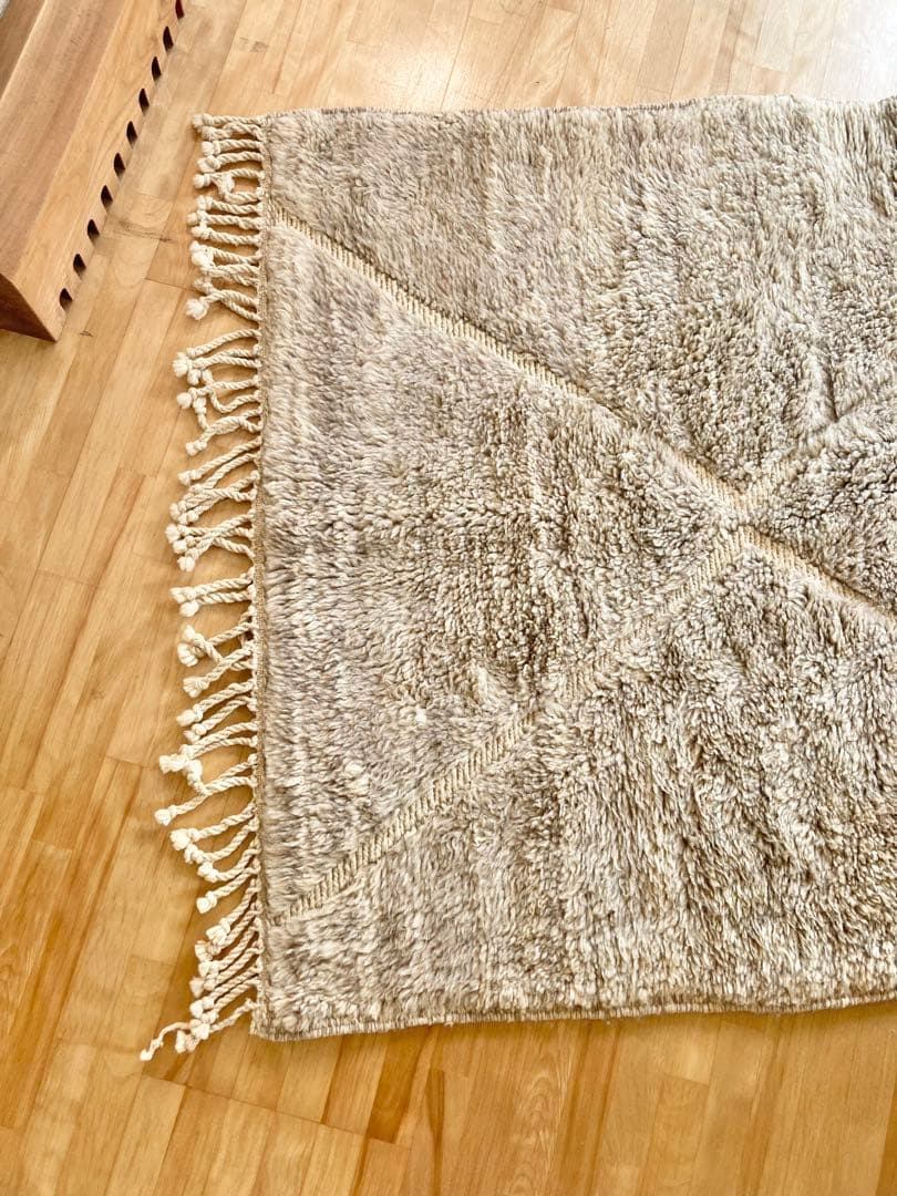 【モロッコ直輸入】新品 上質ベニワレングレージュラグ　即購入OK