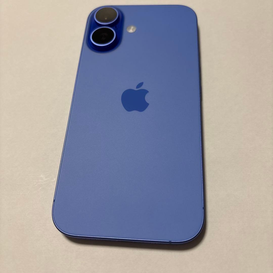 【充電器付き】Apple iPhone 16本体 ウルトラマリン128GB 美品