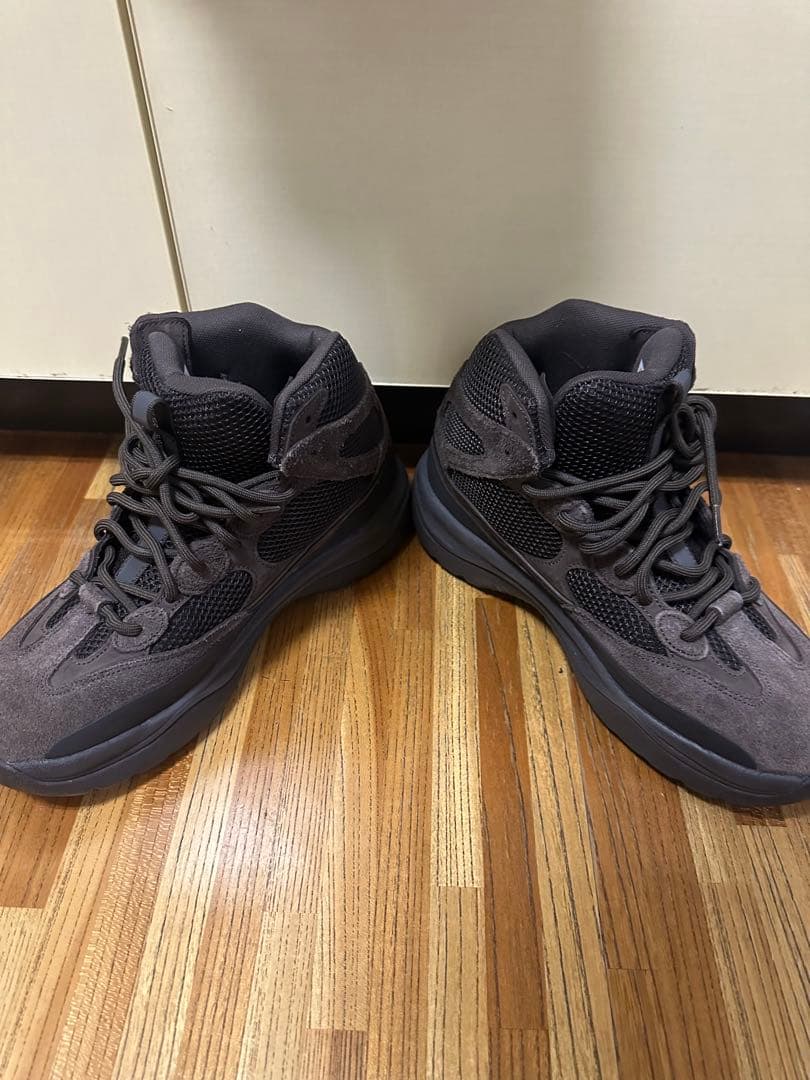Adidas Yeezy ダークブラウン スエード Desert Boot