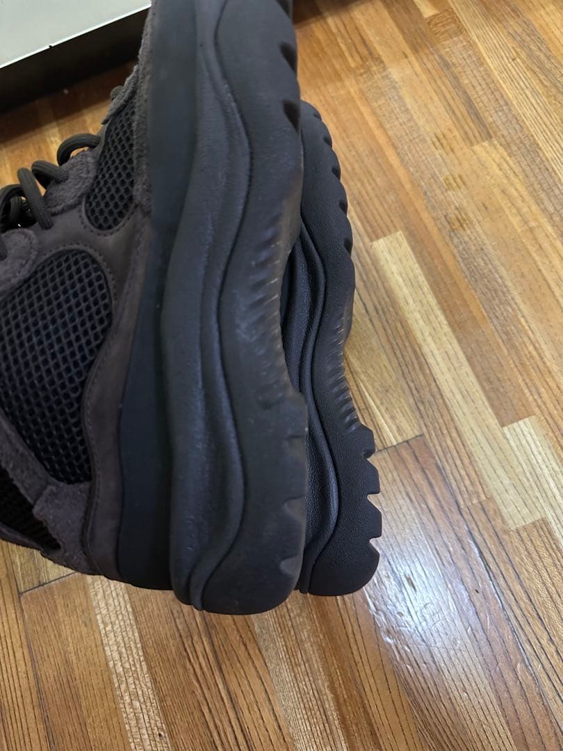 Adidas Yeezy ダークブラウン スエード Desert Boot