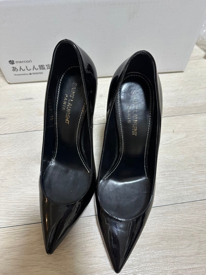YSL ブラック ハイヒール ポインテッドトゥ