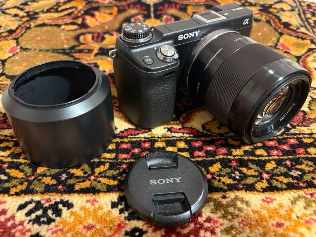 【大幅値下げ】ソニー NEX-6 ミラーレス一眼　レンズ付[SEL50F18]