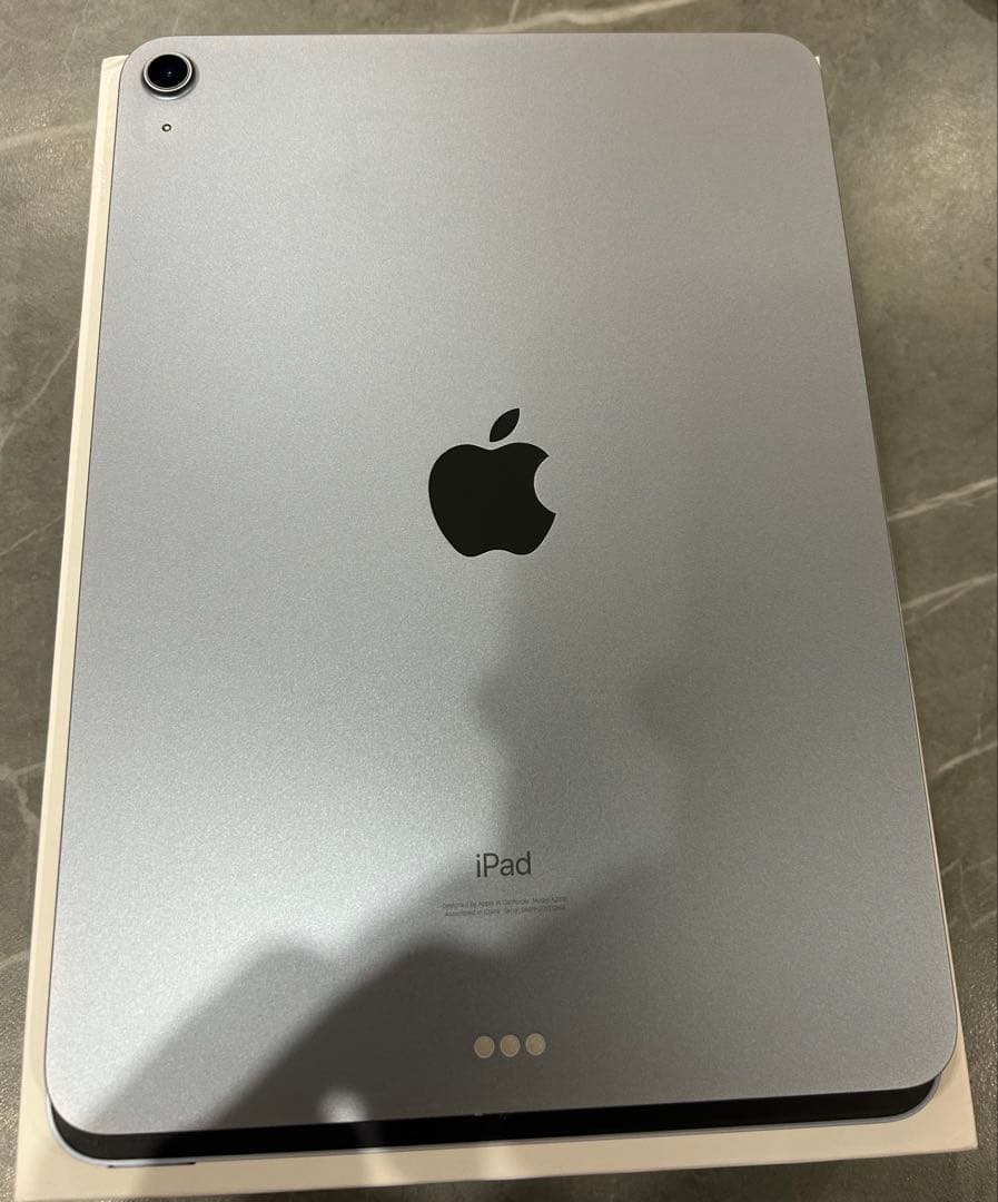 Apple iPad Air (第4世代) スカイブルー 本体