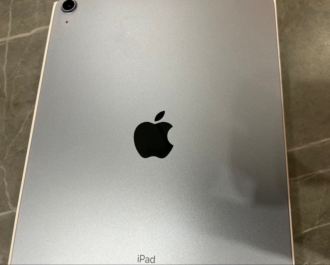Apple iPad Air (第4世代) スカイブルー 本体