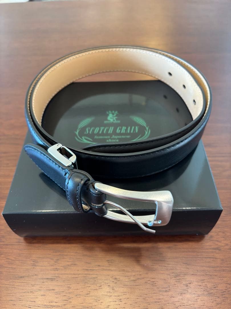 スコッチグレイン ブラックスムースベルト／バックルシルバーサテーナー