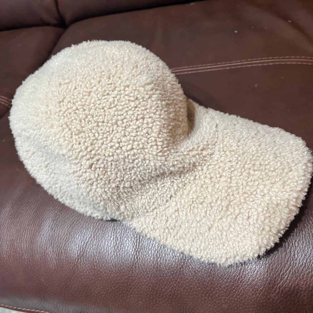 削除前値下げ　交渉可　カールドノヒュー　ムートンキャップ