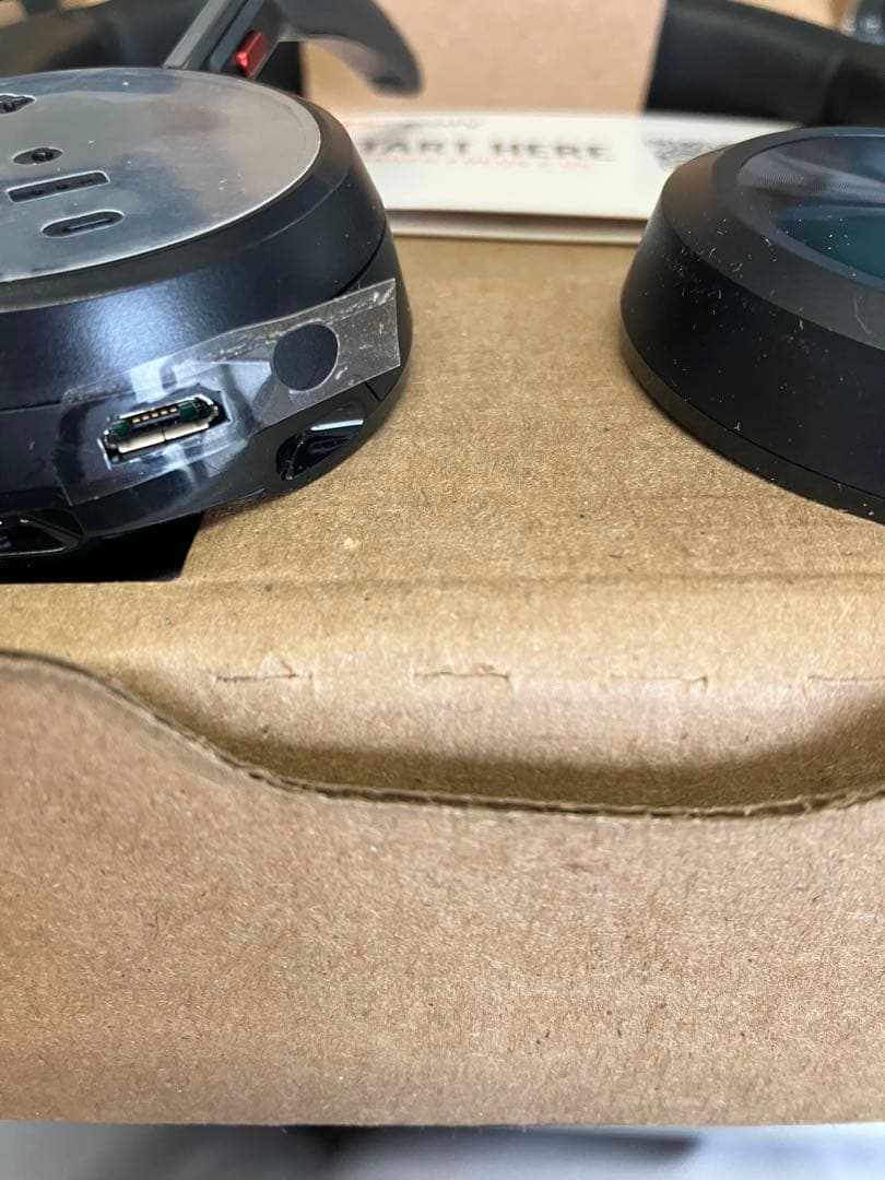 Polyワイヤレスヘッドセット Voyager Focus 2 UC