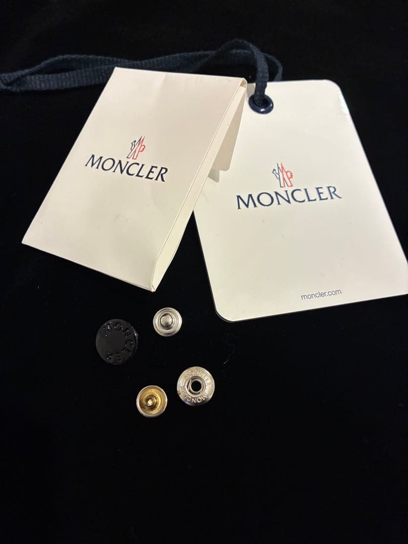 MONCLER モンクレール ショート丈ダウンジャケット 黒