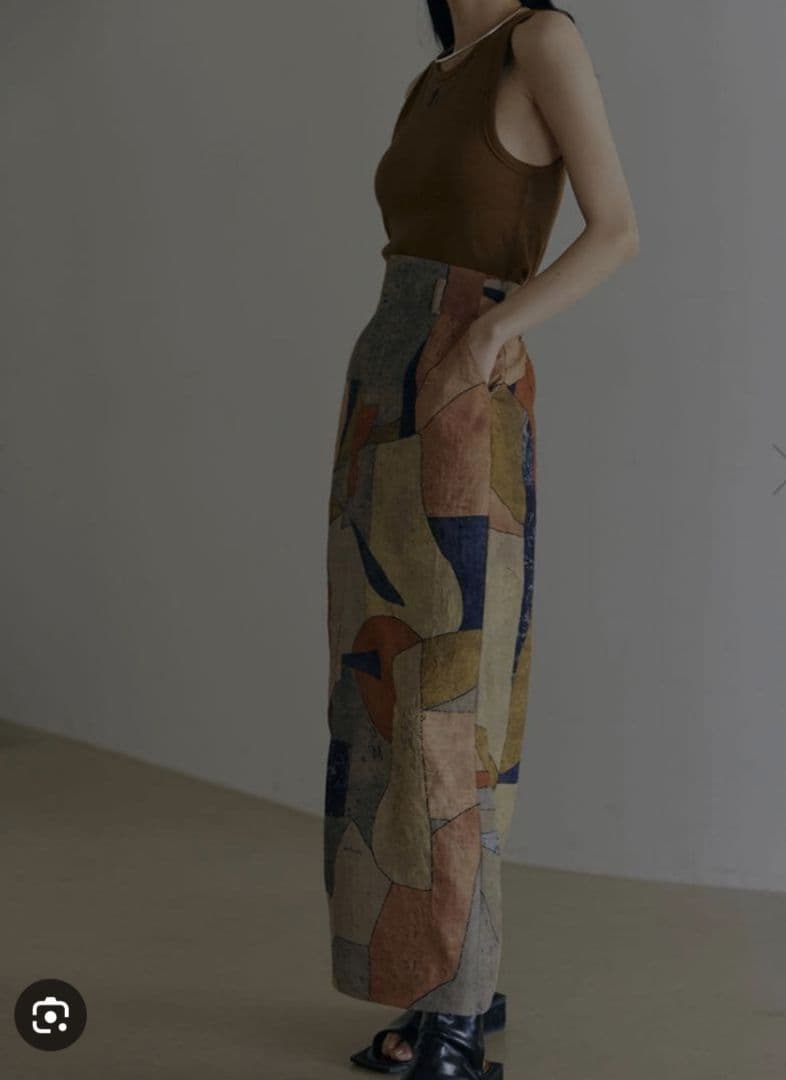 Ameri　MEDI MURAL I LINE SKIRT