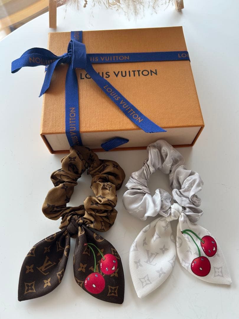 Louis Vuitton ヘアゴム 2個セット　値下げしました！⭐︎かぼす