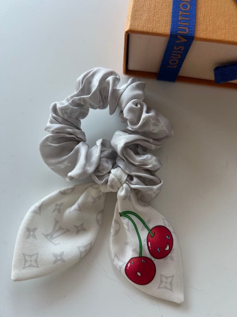 Louis Vuitton ヘアゴム 2個セット　値下げしました！⭐︎かぼす