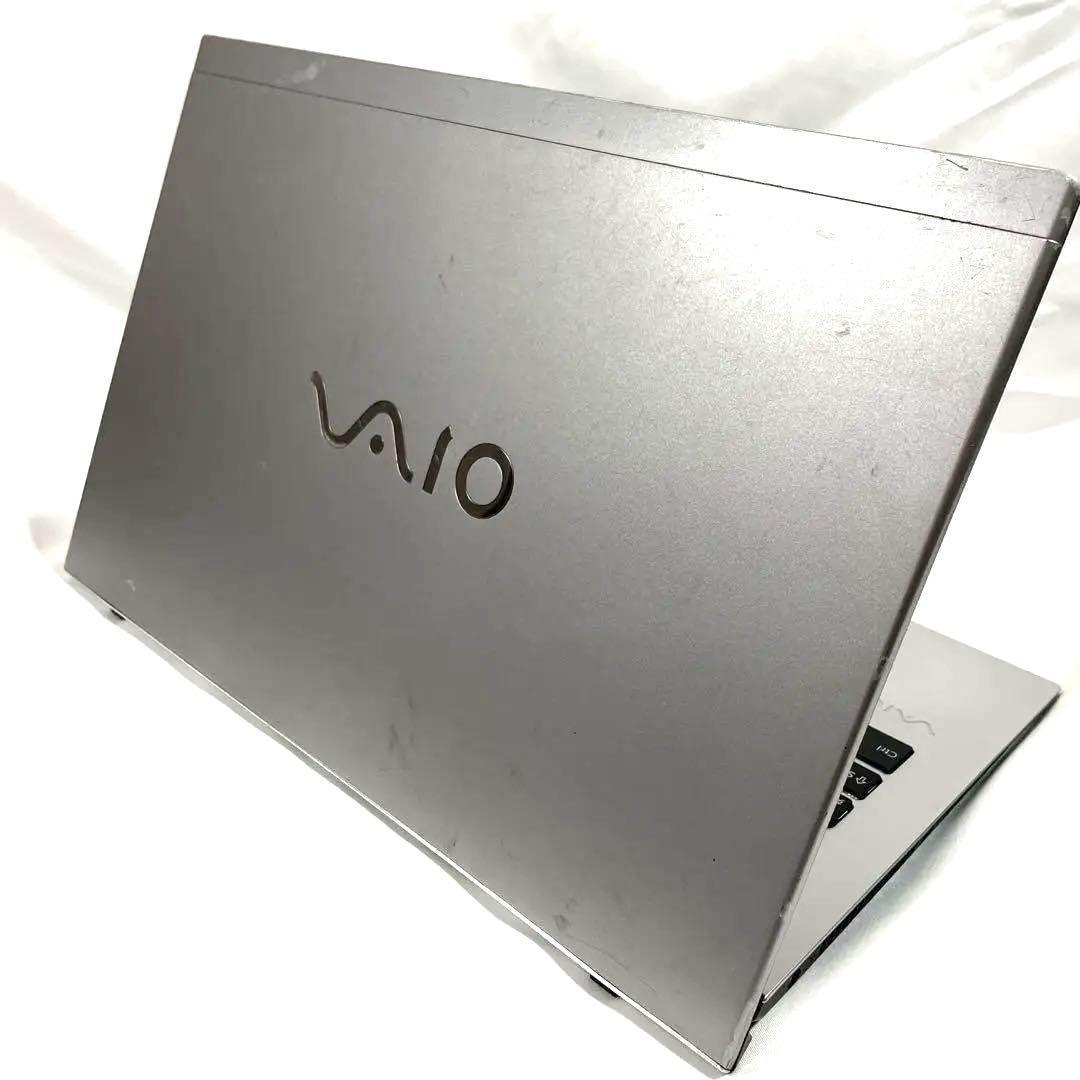 ノートパソコンi5-第10世代メモリ8GB SSD256GB VAIO r117