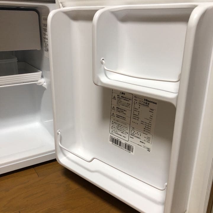 ハイセンス☆小型冷蔵庫　HR-A42JWS