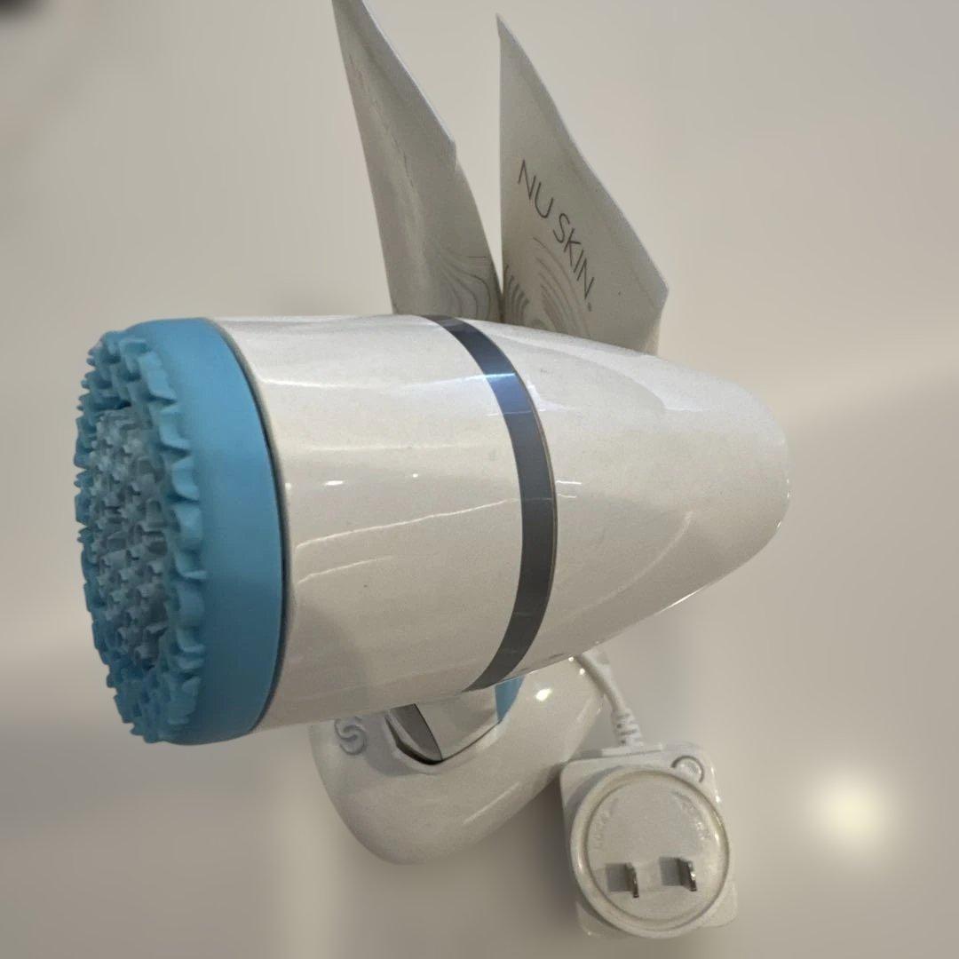 NU SKIN 美顔器 クリーム2本付き
