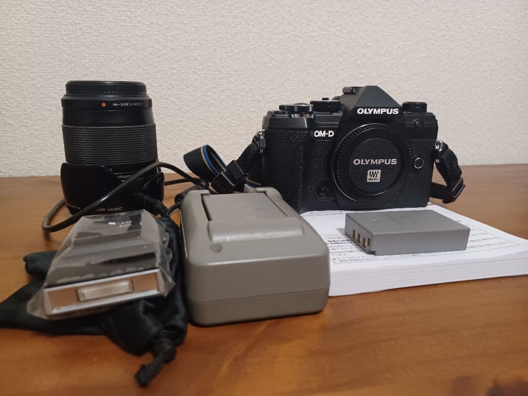 OM-D E-M5 Mark III 14-150mm II レンズキット