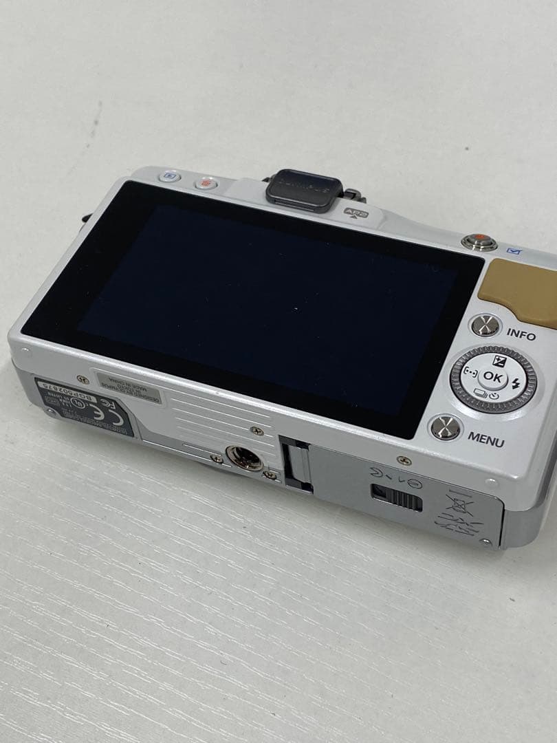 OLYMPUS PEN mini E-PM2 ミラーレス一眼レフ