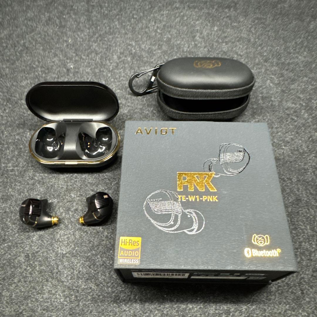 AVIOT TE-W1-PNK ピヤホン8（美品）中古フルワイヤレスイヤホン