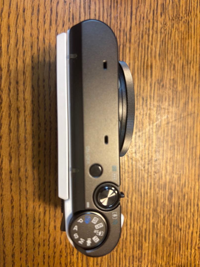 CASIO カシオ EXILIM EX-ZR3000 デジタルカメラ ホワイト