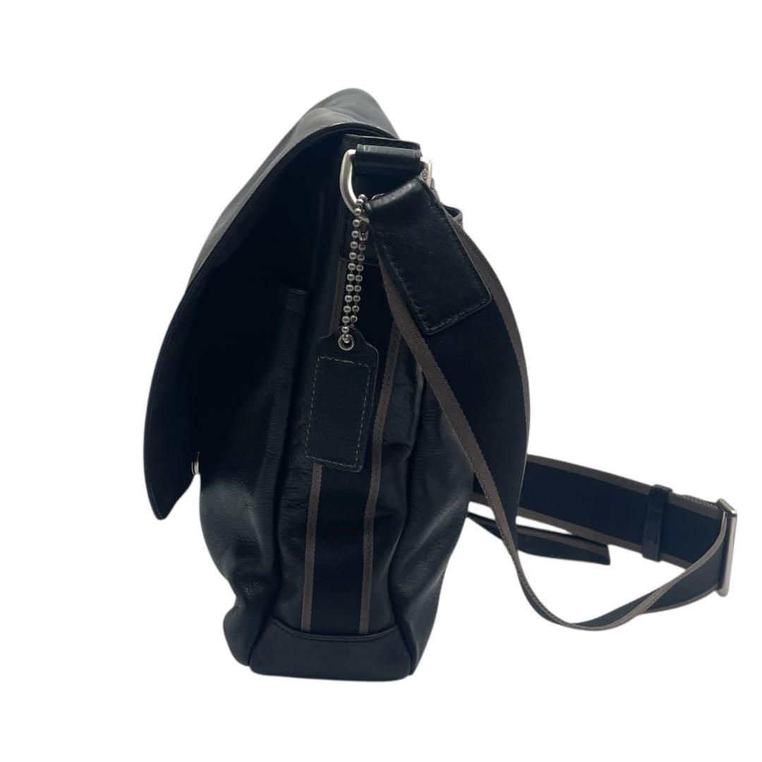 コーチ　ショルダーバッグ　ヘリテージ　肩掛け　斜め掛け　F70556