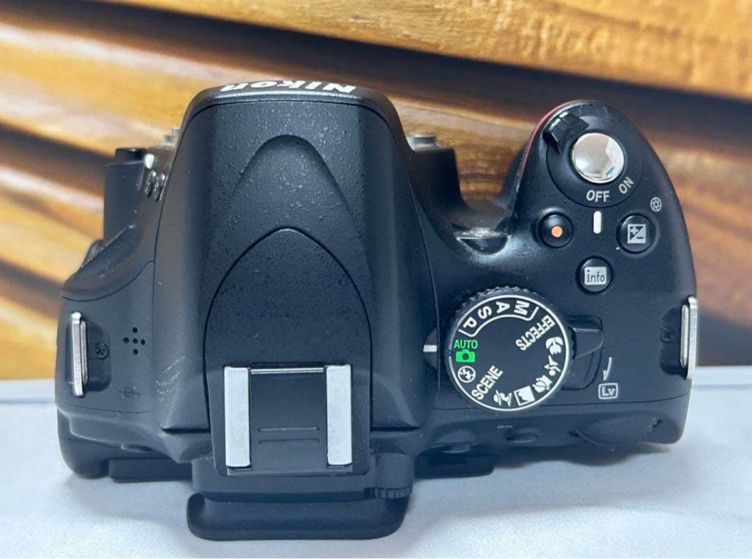 自由自在バリアングル液晶⭐️ Nikon D5100⭐️初心者一眼レフ スマホ転送