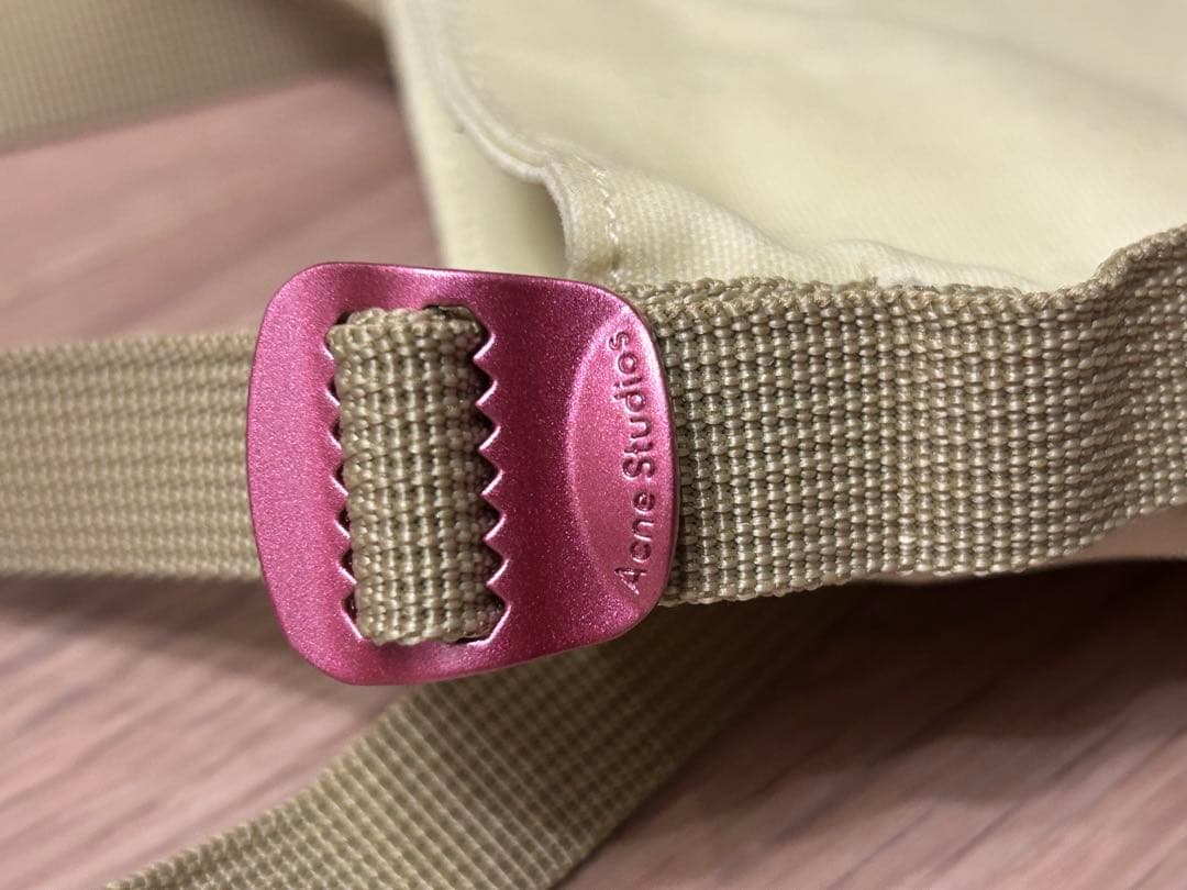 み*と様 ACNE STUDIOS アクネストゥディオズ　ショルダーバック　新品