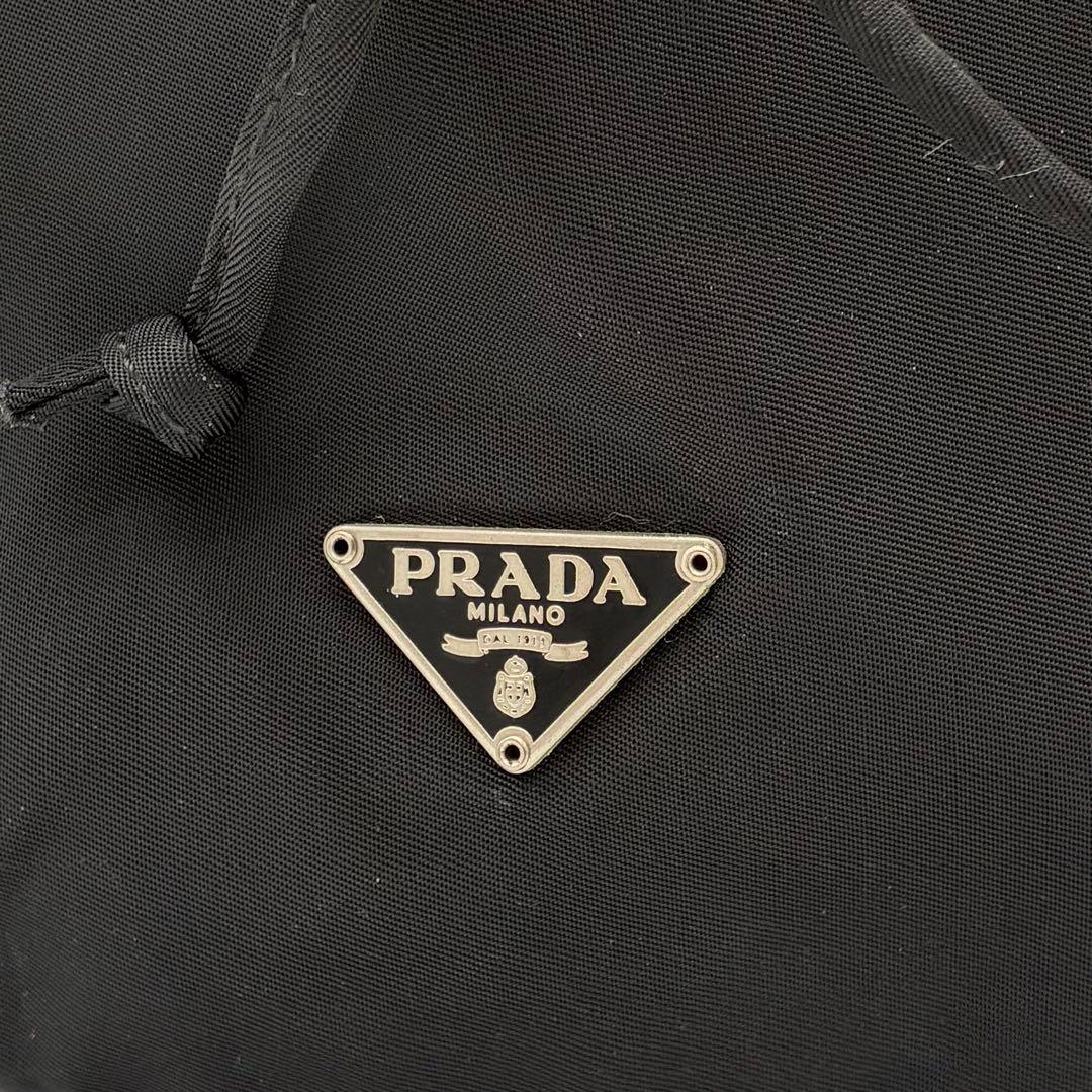 PRADA プラダ　巾着バッグ　ブラック　ナイロン　ポーチ　三角ロゴ