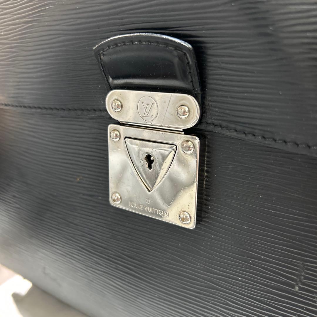 ※hee 週1出品 ルイヴィトン　エピ　ビジネスバック　レザー