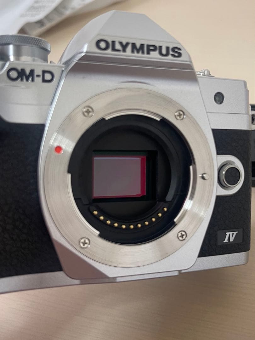 OLYMPUS E-M10 Mark IV ミラーレス一眼