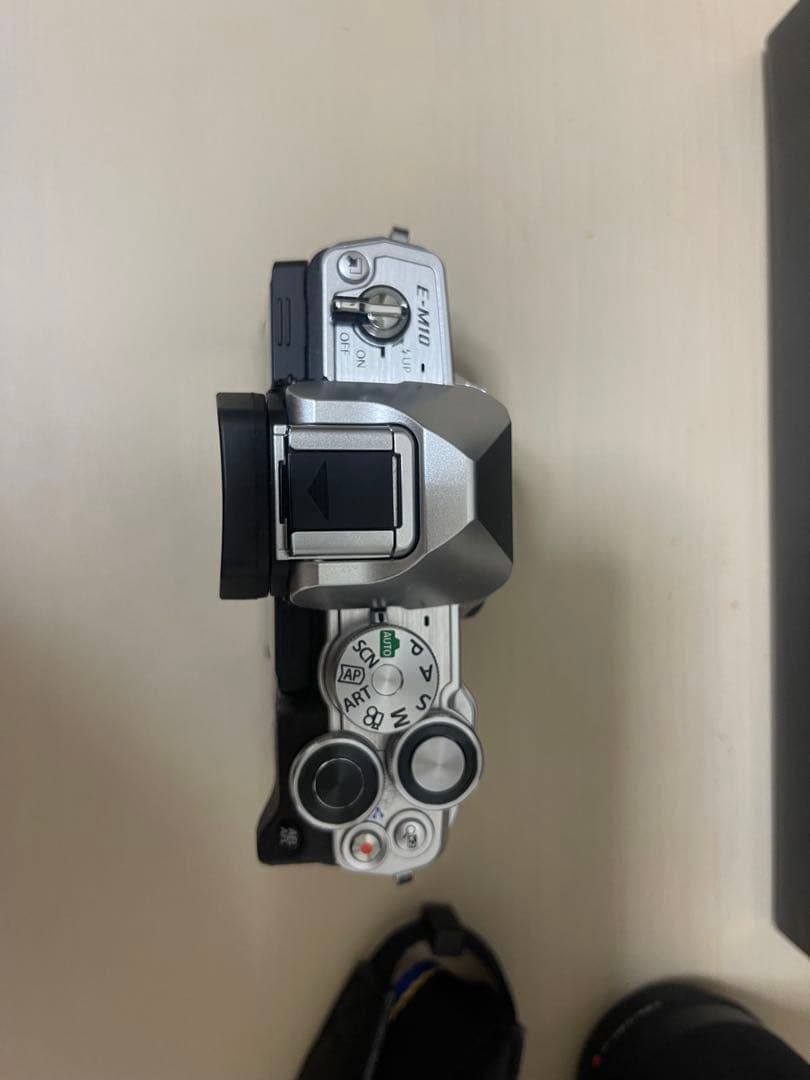 OLYMPUS E-M10 Mark IV ミラーレス一眼